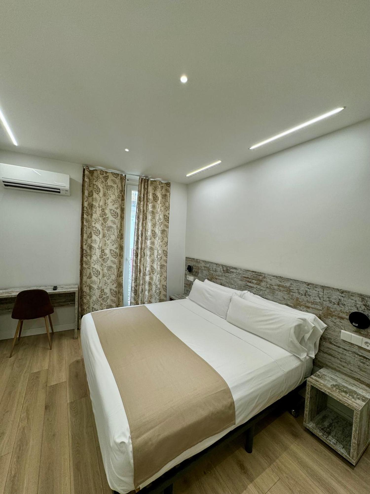 Apartamentos Apolo Madri Exterior foto