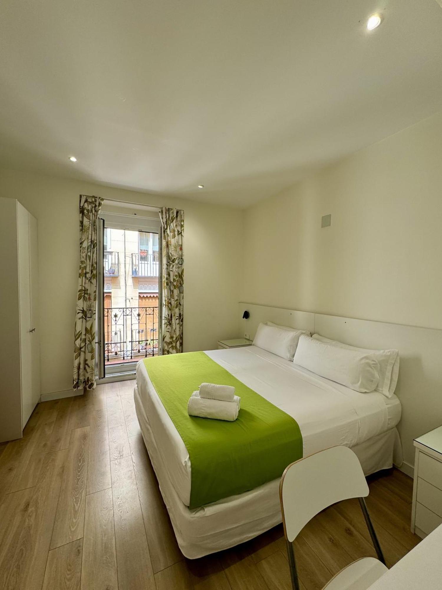 Apartamentos Apolo Madri Exterior foto