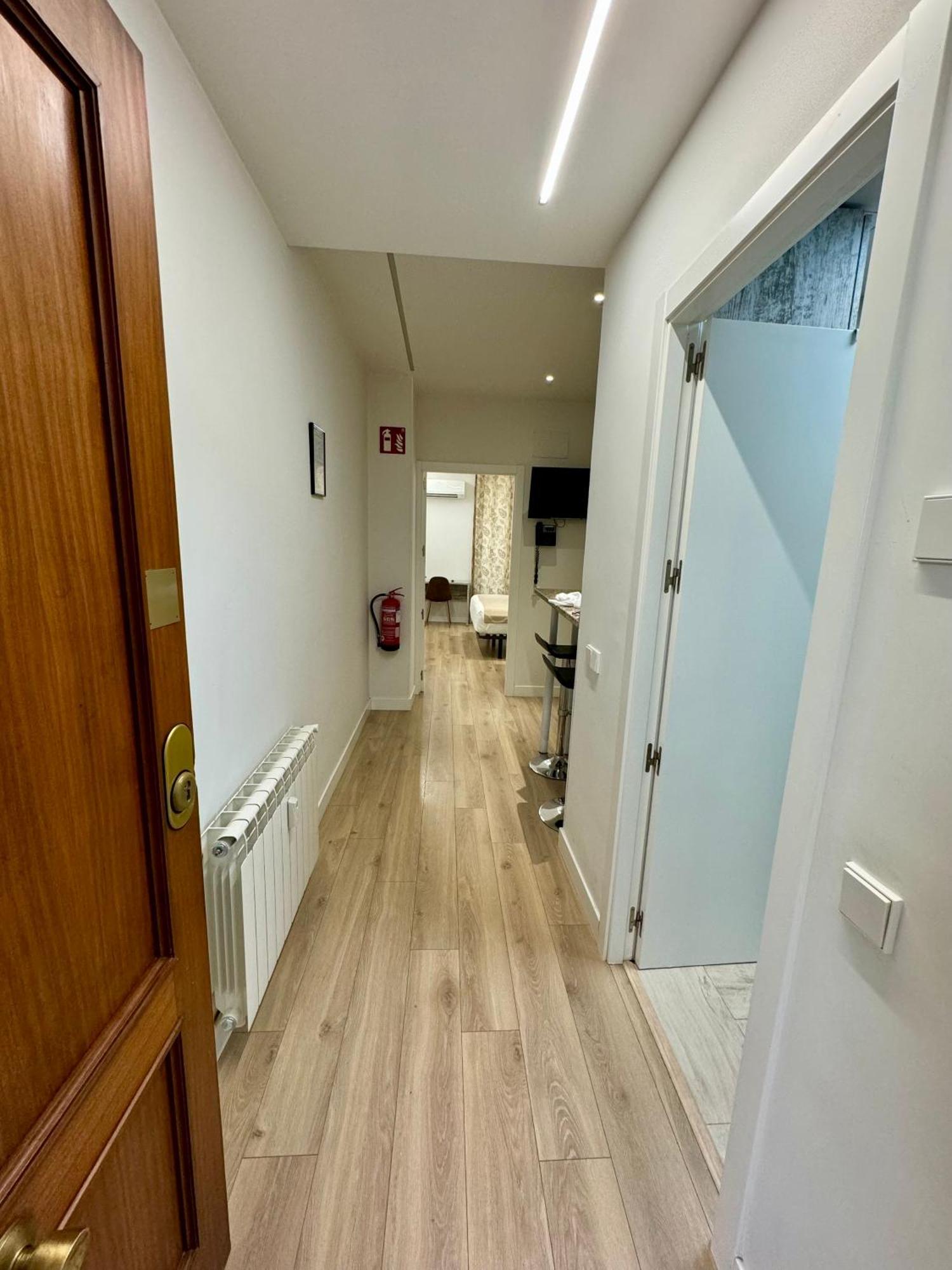 Apartamentos Apolo Madri Exterior foto