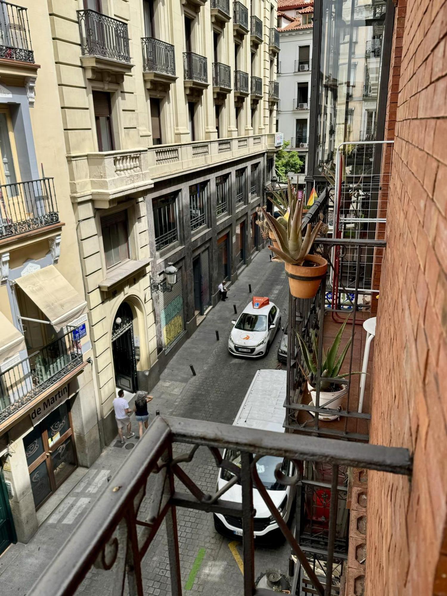 Apartamentos Apolo Madri Exterior foto