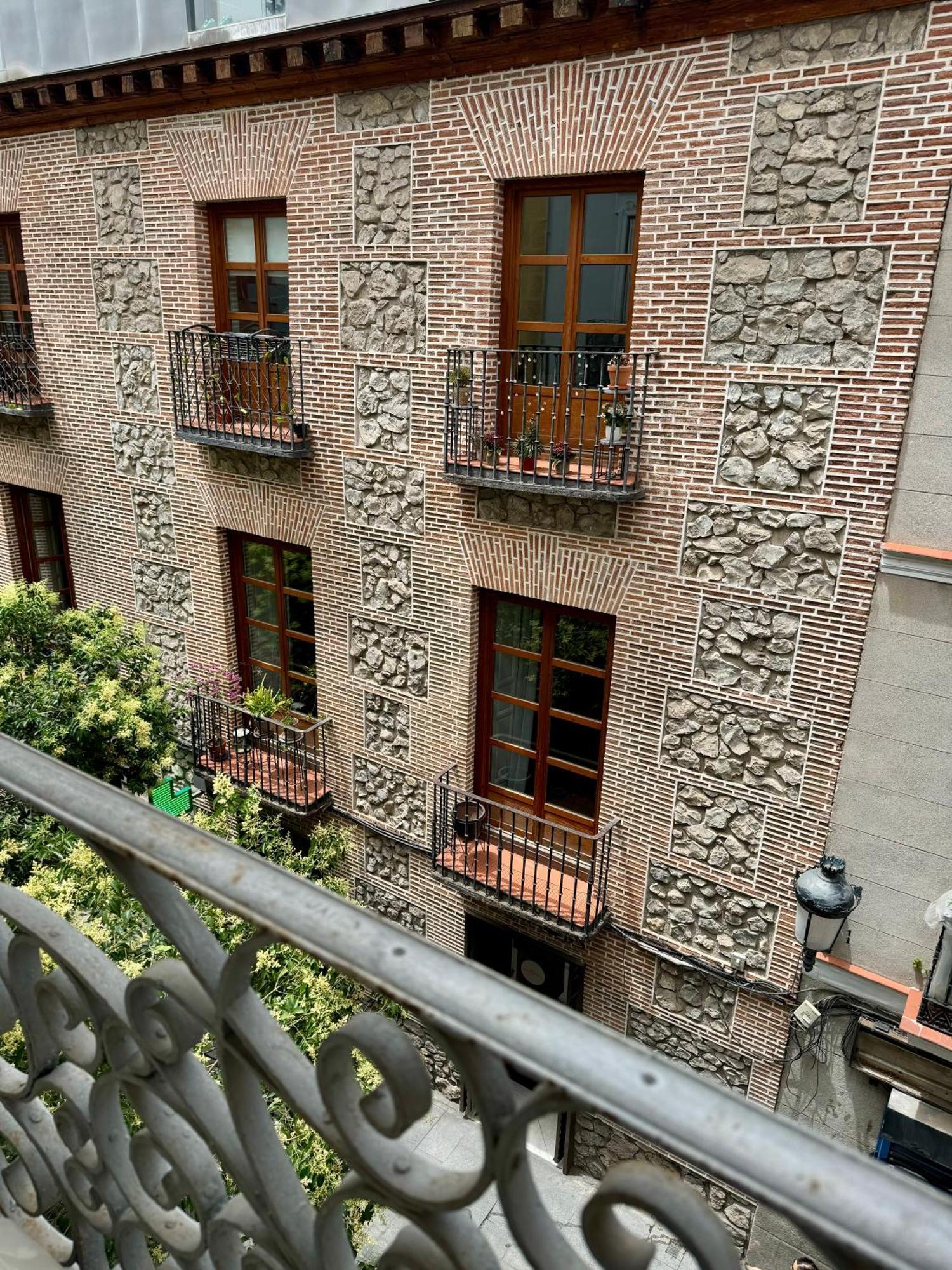 Apartamentos Apolo Madri Exterior foto
