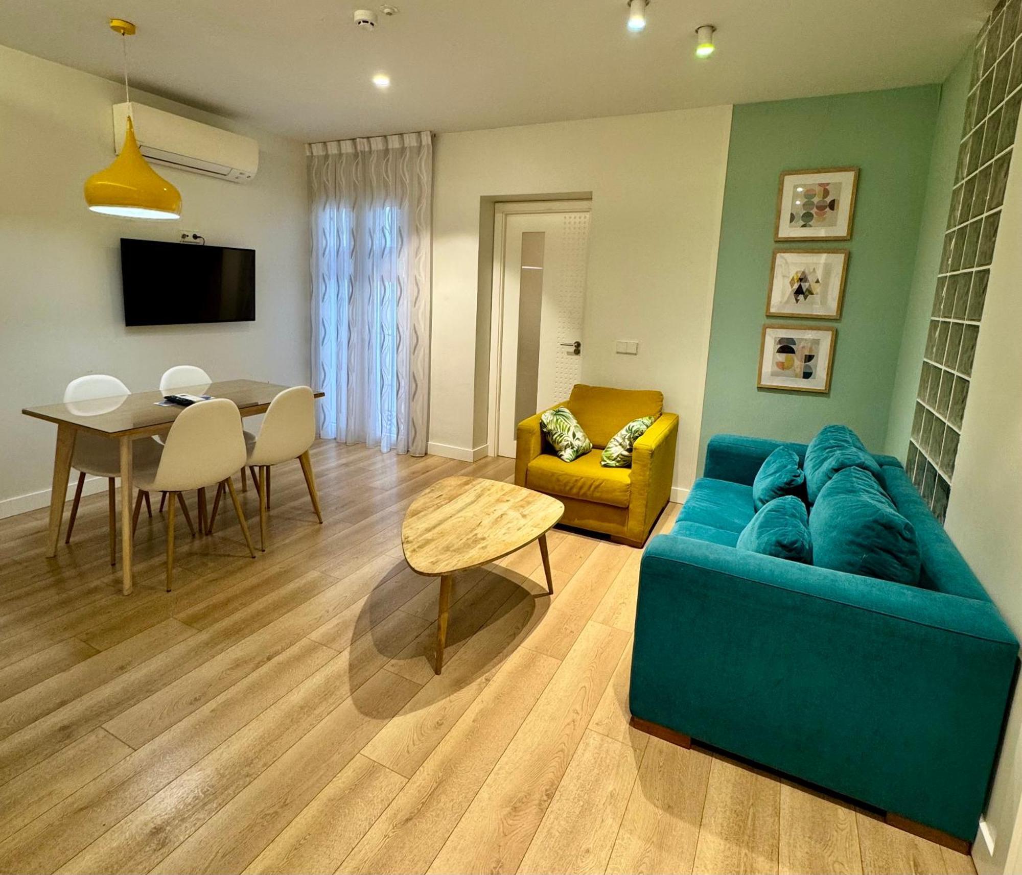 Apartamentos Apolo Madri Exterior foto