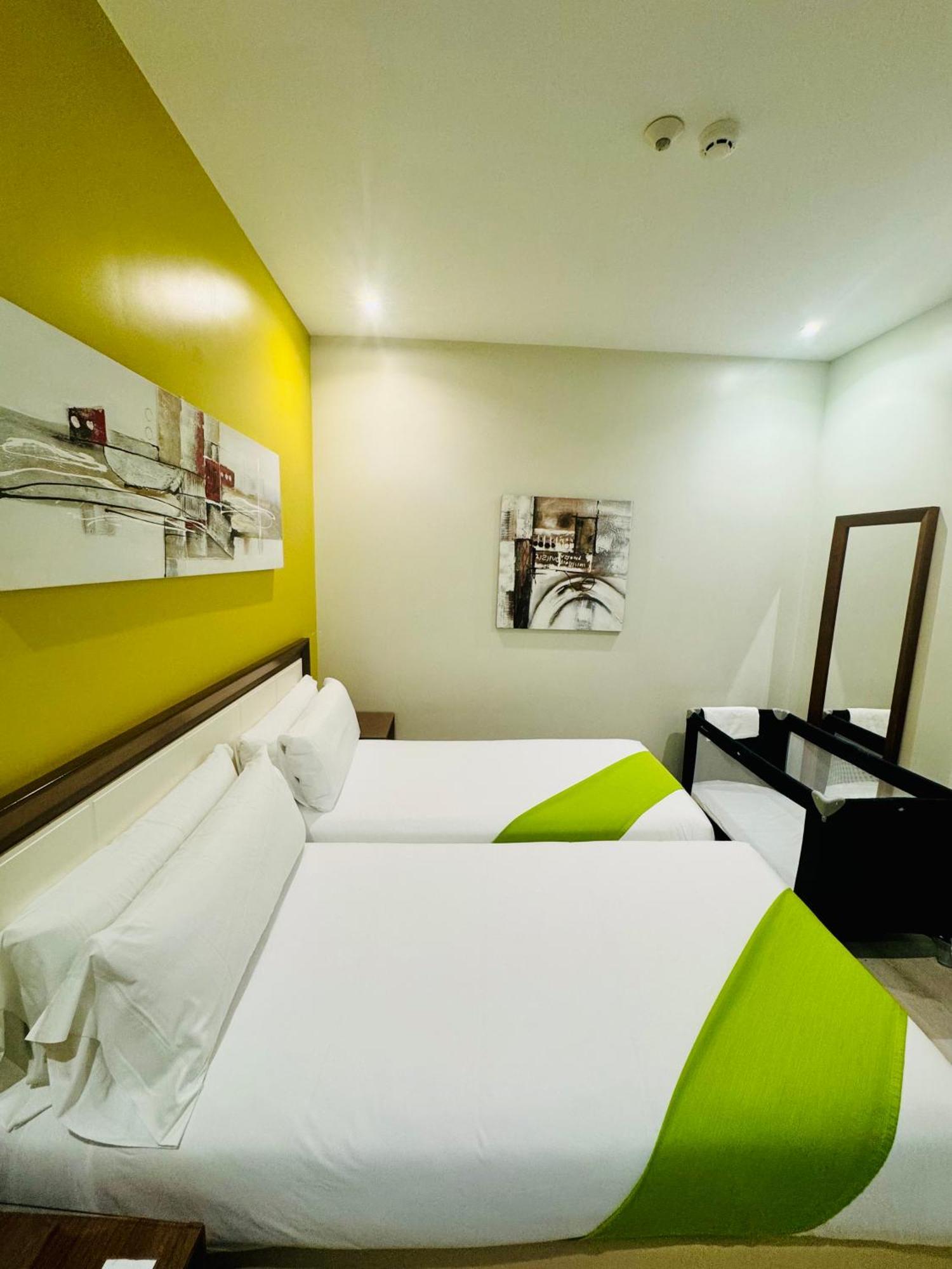 Apartamentos Apolo Madri Exterior foto